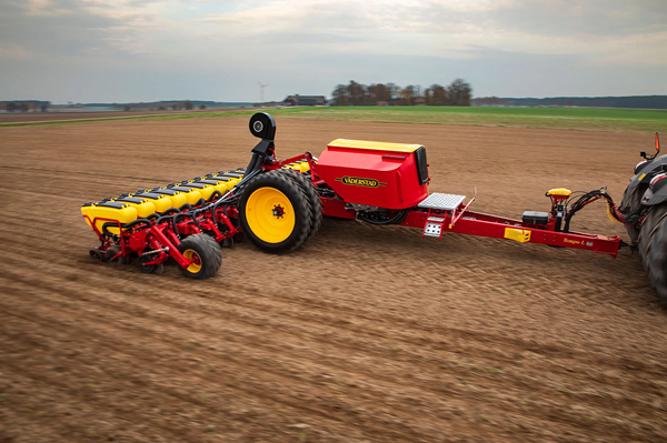 Высокоскоростная пропашная сеялка VADERSTAD Tempo L 8 ... 24