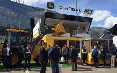 Ключевые модели техники John Deere на выставке СТТ 2017